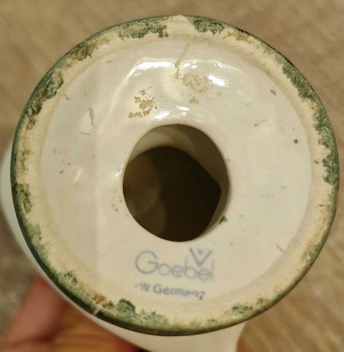 Goebel– декоративен порцеланов петел.