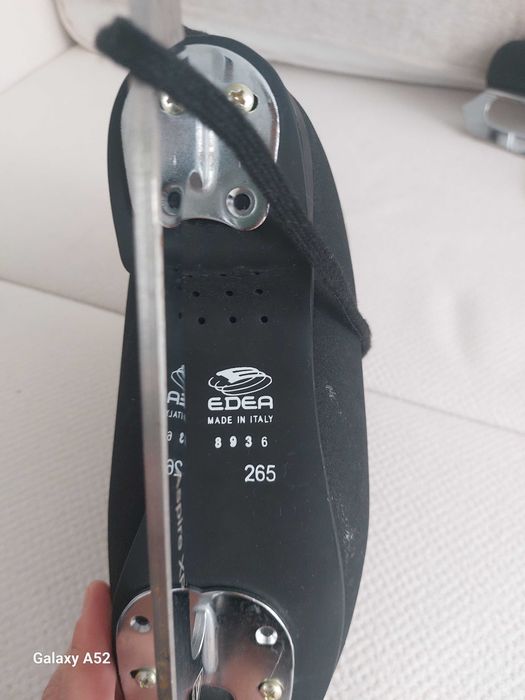 Фигурные коньки профессиональные