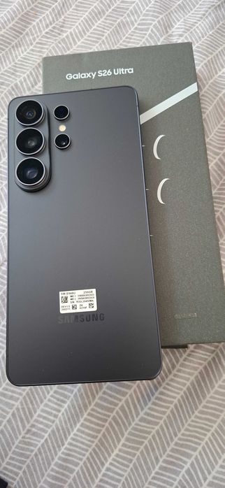 Samsung s26 ultra 256 gb memory  condition 10/10