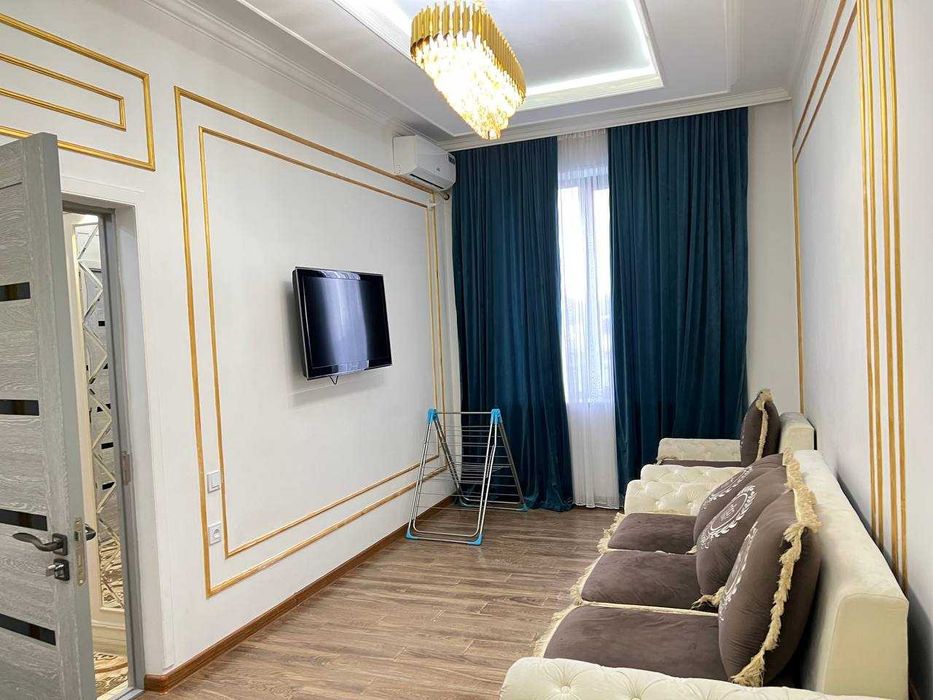 ШИКАРНАЯ квартира 2/2/5  Максим Горкий  Метро Бий