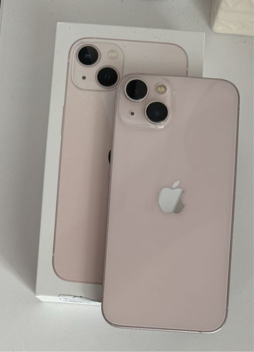 iPhone 13 с кутия и зарядно