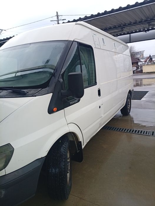 Ford Transit 2.4 vând sau schimb