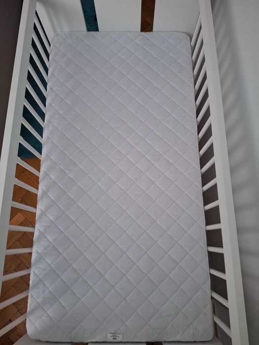 Patut lemn alb 120×60+saltea +cadita bebe