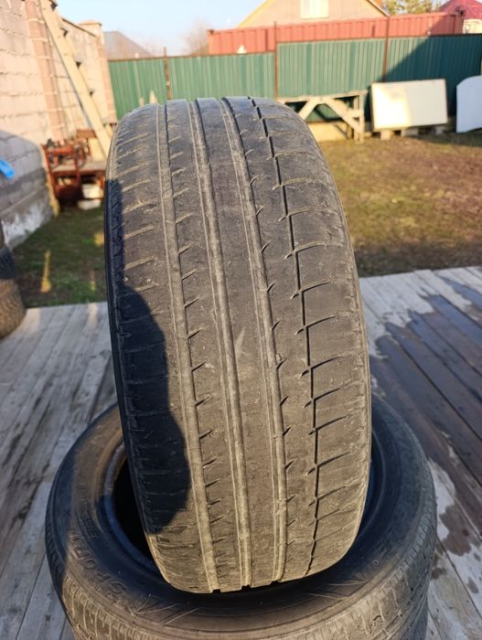 Продам комплект шин на 17