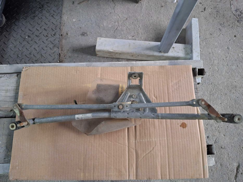 Лостов механизъм за чистачки за   Seat Ibiza  , VW Caddy  ,
VW Polo 6N