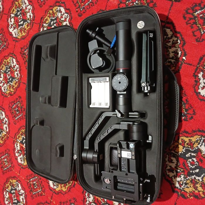 Ronin Zhiyun crane 2