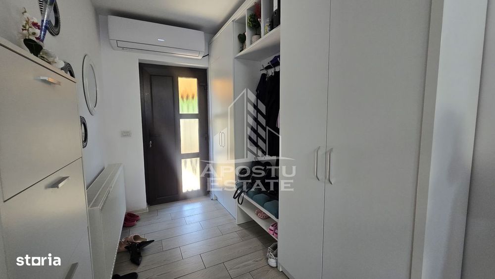 Casa individuala de vanzare cu 4 camere, 2 bai, terasa si foisor, Sag