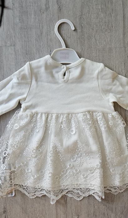 НОВА Официална рокля за бебе - 74см