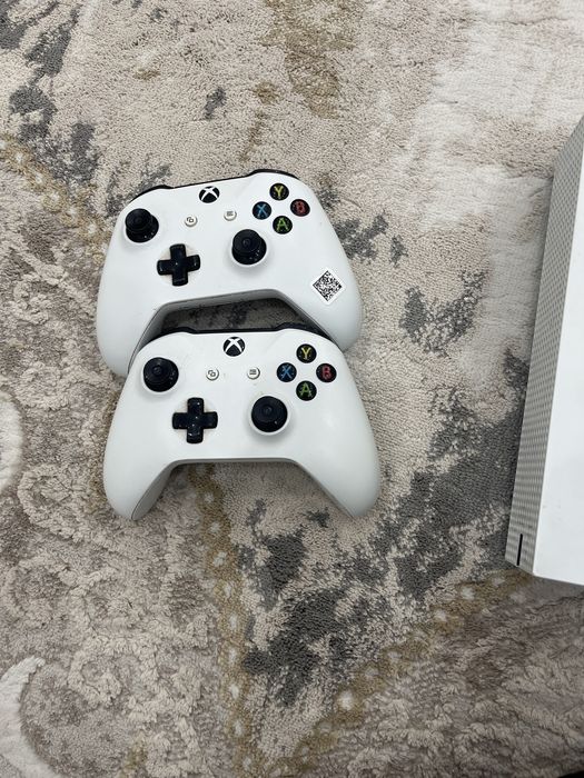 Xbox one бәрі істеп тұр