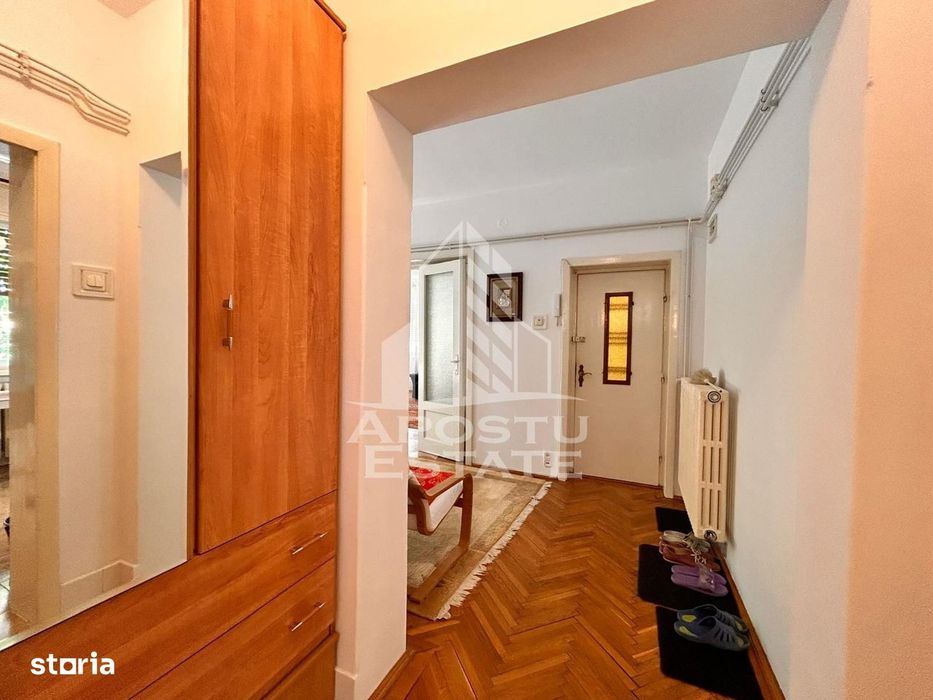 Apartament cu terasa si garaj in zona Medicinei.