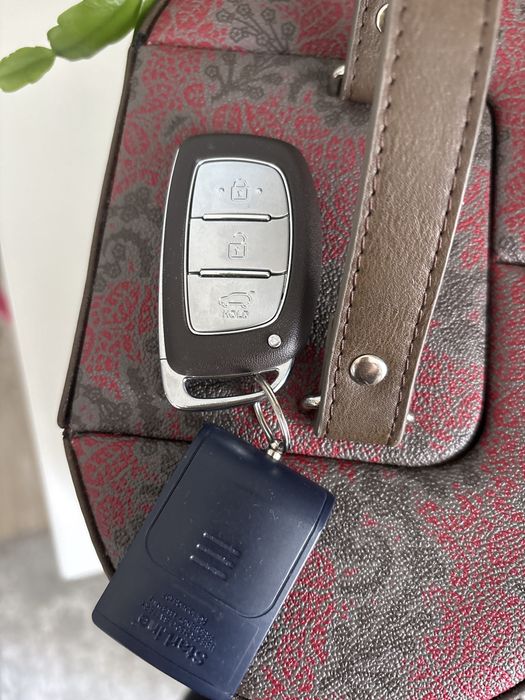 Продам смарт ключи Хюндай