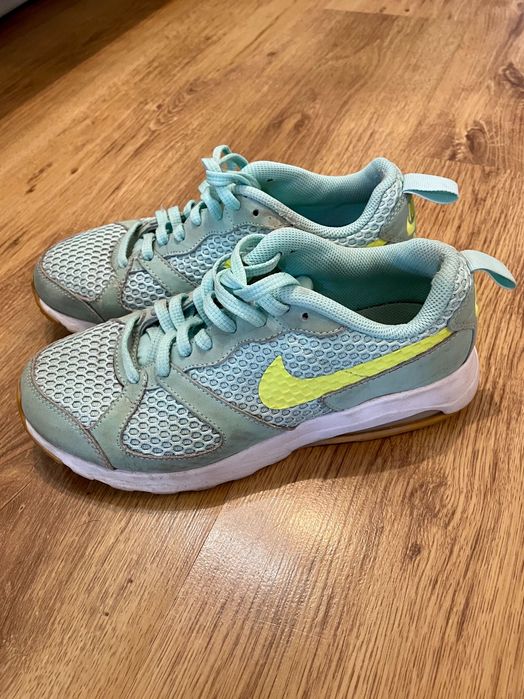 Светлосини маратонки Nike air