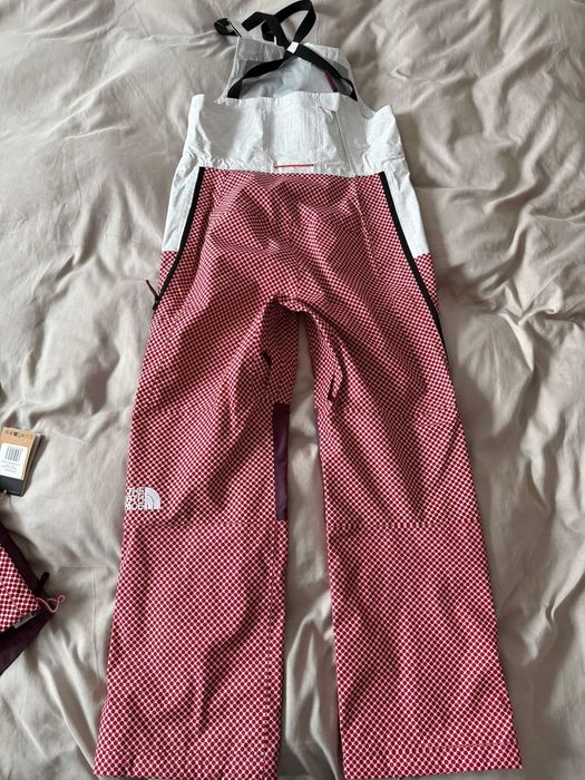 Geaca si pantaloni ski snowboard The North Face a68