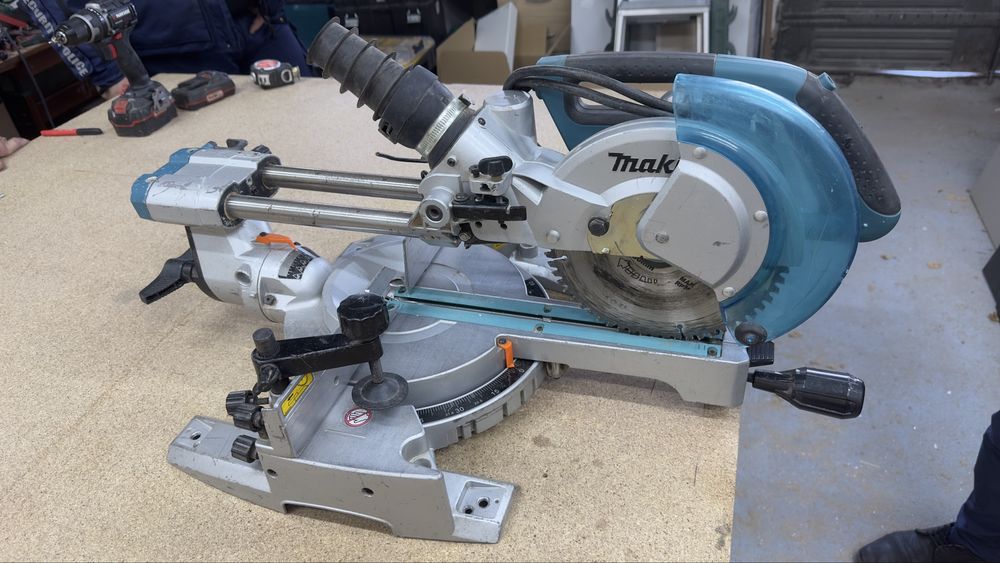 Циркуляр Makita LS0815FL GBA