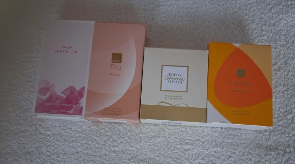Дамски парфюми AVON