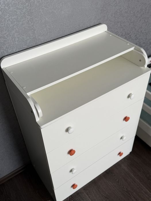 Пеленальный стол-комод