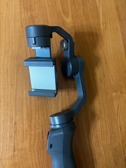 Продам стабилизатор для телефона dji osmo mobile 2