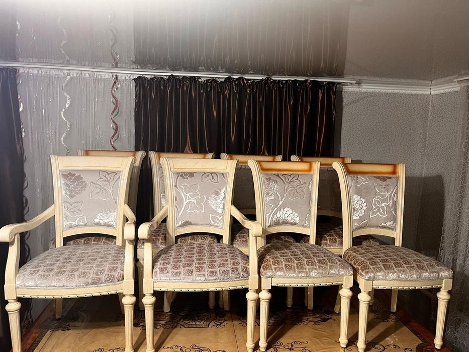 Продам стол в отличном состоянии