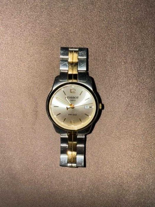 Продава се Часовник