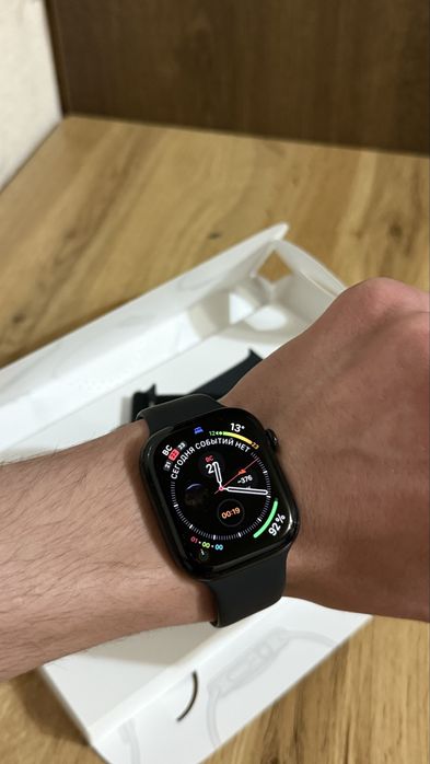 Apple Watch Series 10 46mm Jet Black MILANSE LOOP