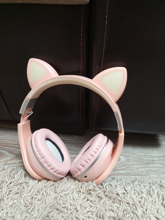 Продам наушники кошечка