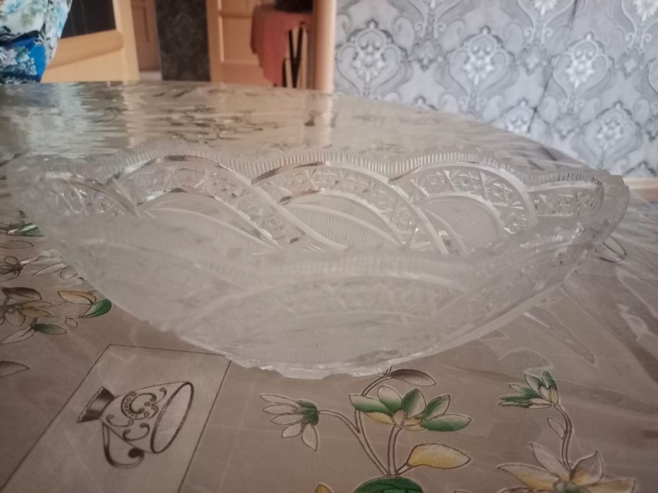 Продаю посуду хрусталь