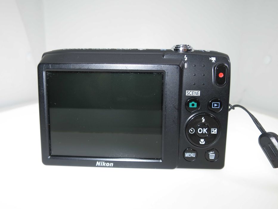 Nikon Coolpix S2800 ултра компактен цифров фотоапарат дигитална камера