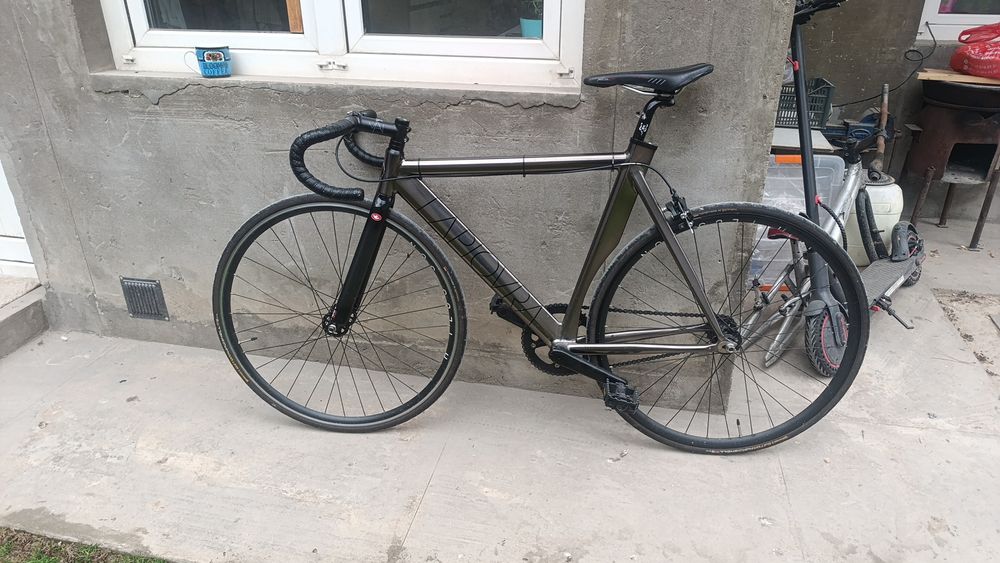 Велосипед фикс Fixbike производство Англия