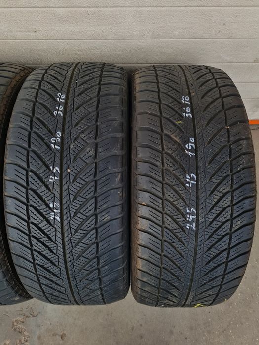 Зимни гуми 4 броя GOODYEAR UltraGrip8 245 45 R19