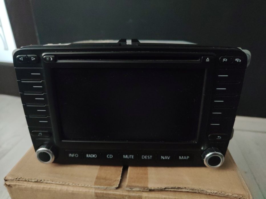 Navigație originală passat B6