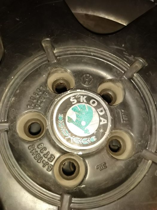 Roti vara jante aliaj  pe 15  originale vw skoda