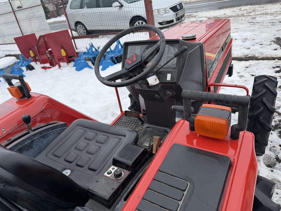 Tractoras tractor japonez yanmar fx255