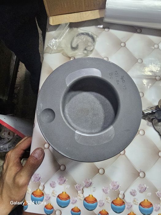 Volvo porshin yuk moshinaniki