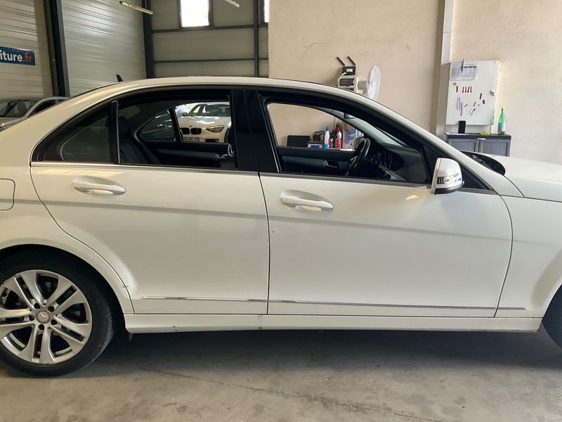 Mercedes-Benz C-Klasse C 200 CDI BlueEfficiency Avantgarde 2013