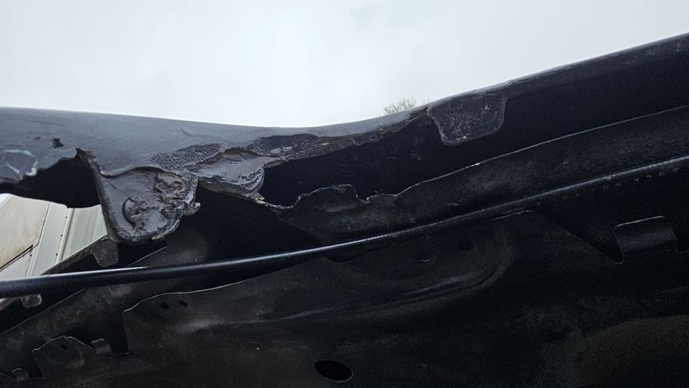 Преден капак BMW X5/X6 E70/71 OEM *Забележка*