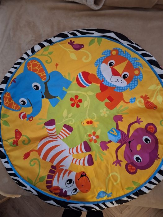 Килимче и подложка,общо за 10лв.