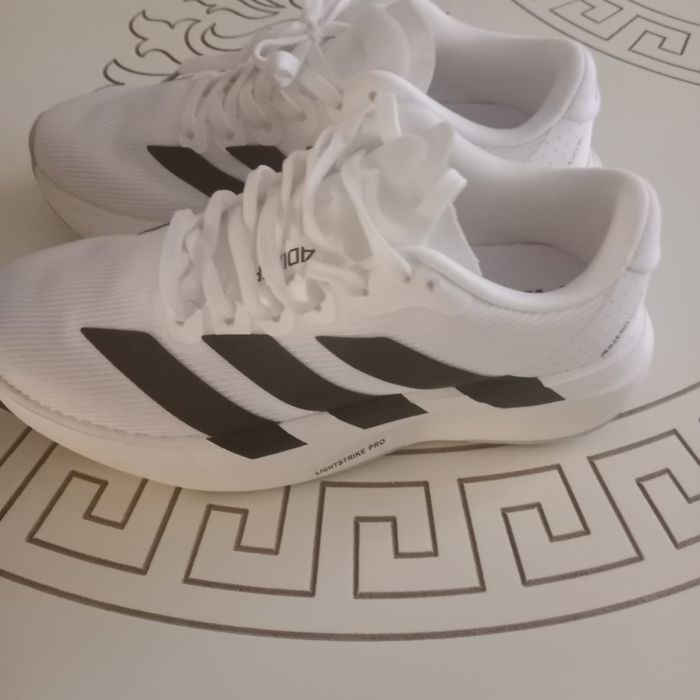 Adizero кросовки новый