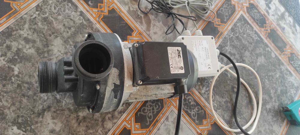 Помпа за джакузи чисто нова