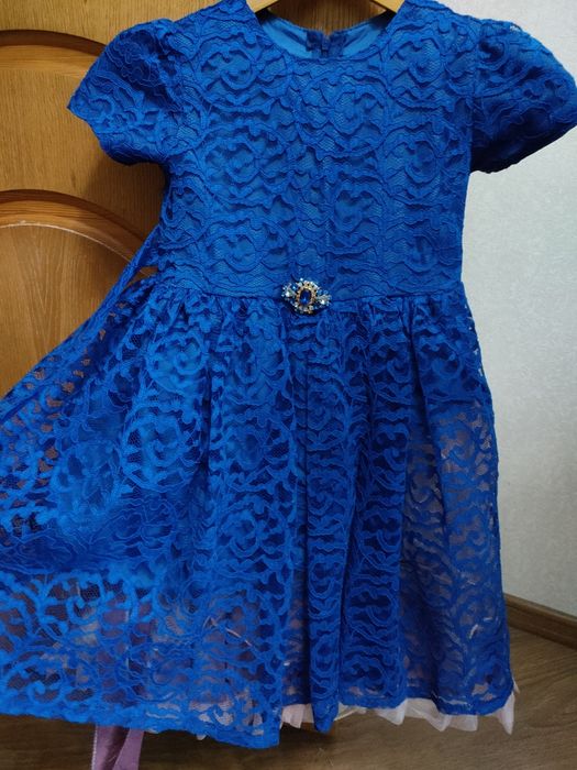 Продам детские платья