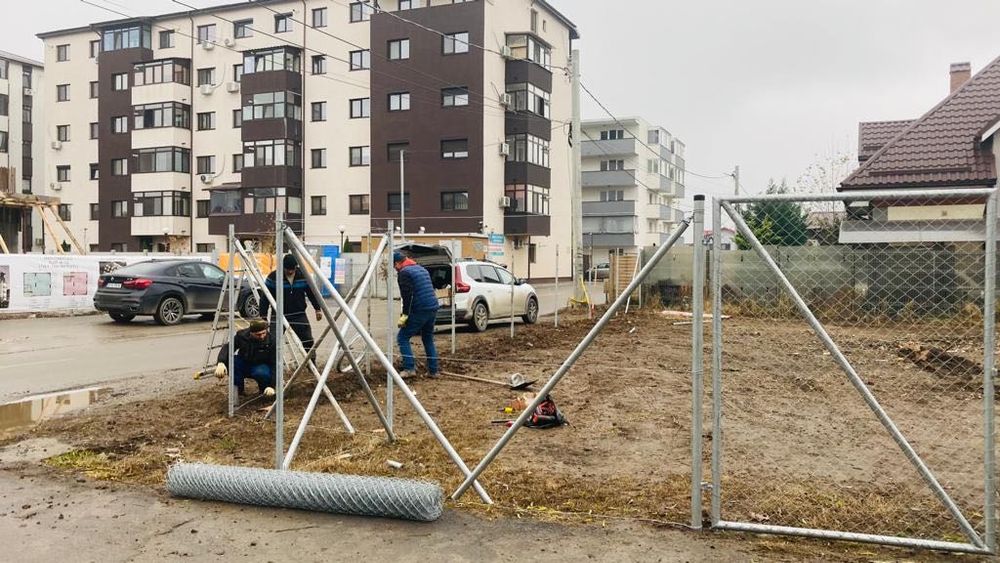 Executam foraje/ fântâni de mica adâncime si împrejmuire teren provizorie, la preț bun