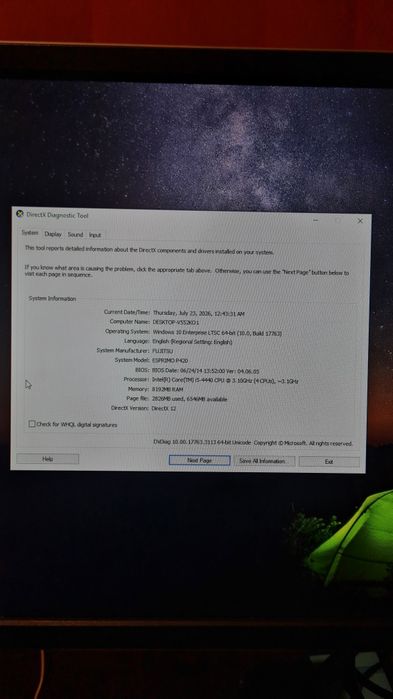 Desktop Fujitsu i5, 8GB ram + monitor Dell