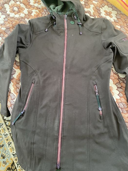 Непромокаено дамско яке