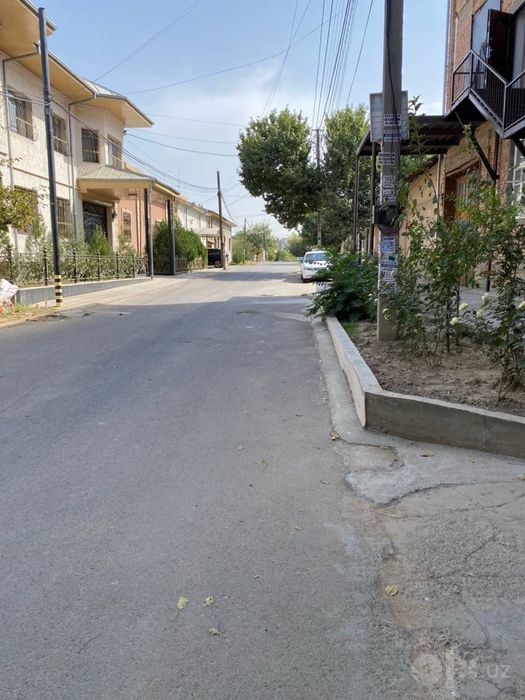 Olmazorda 5,4 sotixli shinam hovli sotiladi