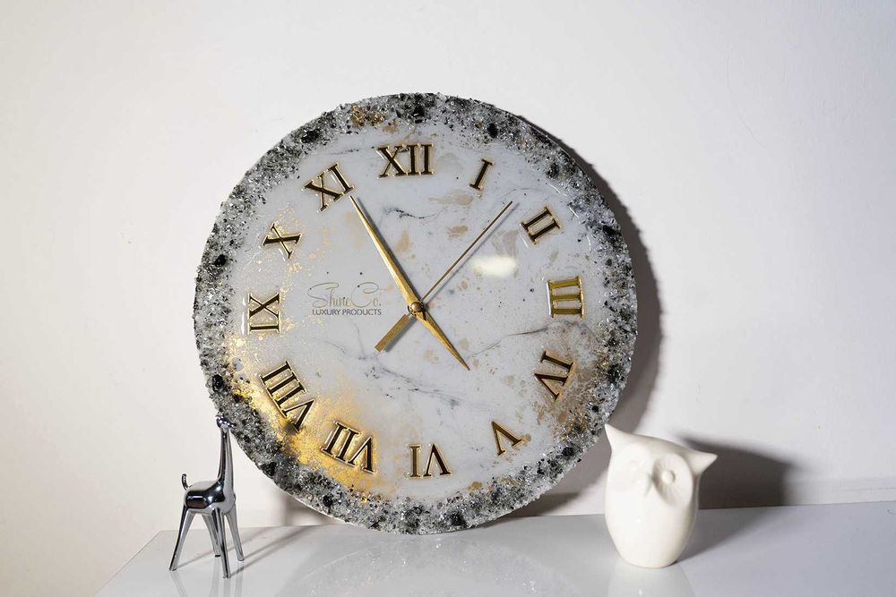 Стенен часовник с епоксидна мсола