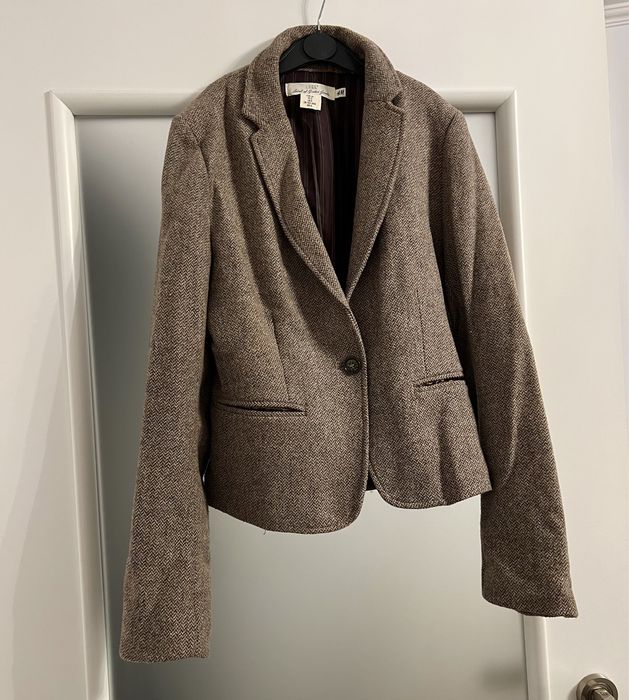 Sacou HM texturat,S,compozitie lână 45%,clasic,material dens,impecabil