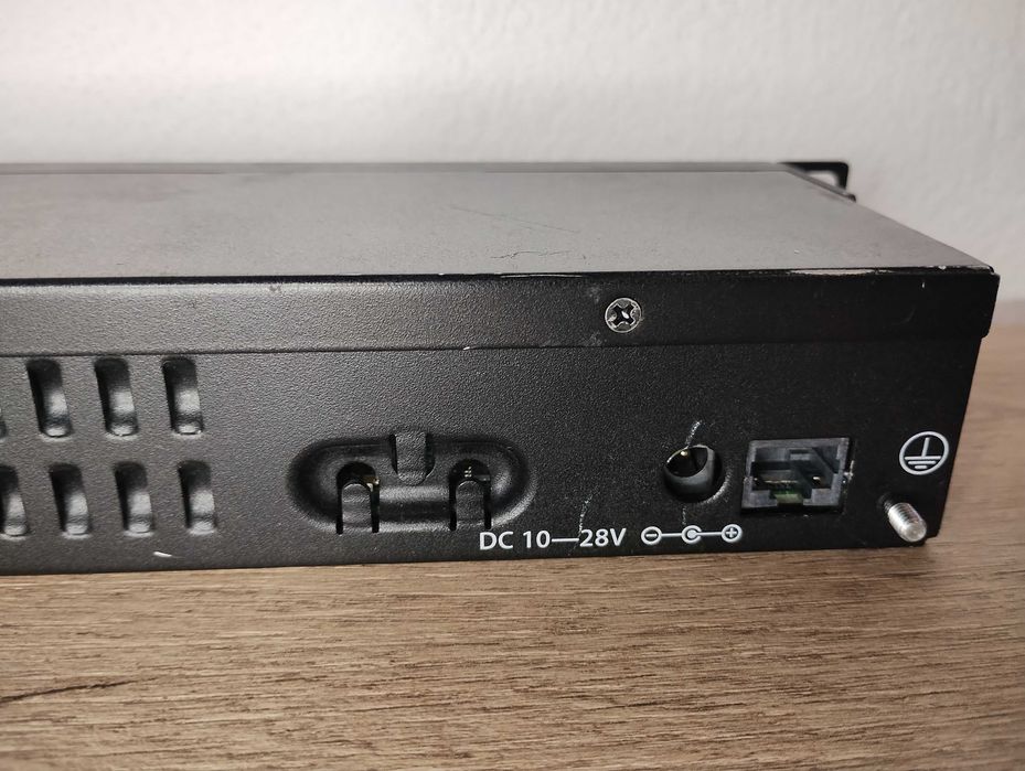 Mikrotik RB2011UiAS-RM рутер