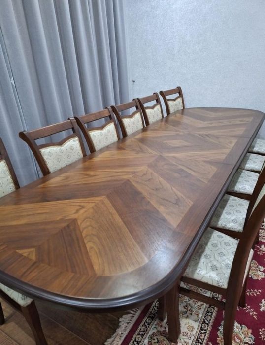 Продам гостевой стол