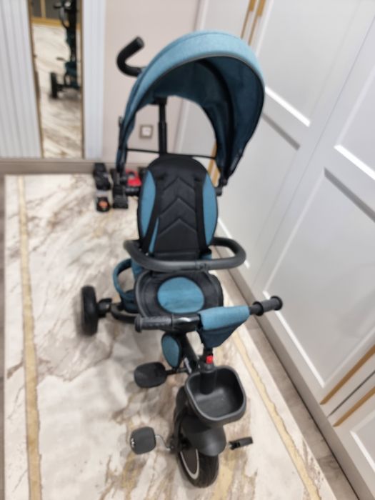 Трёхколёсный велосипед-коляска