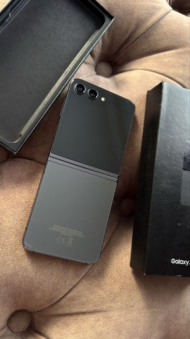 Samsung Z Flip 5