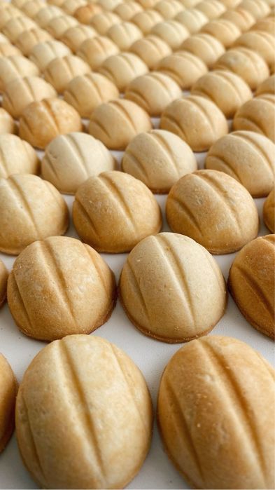 Орешки с вареной сгущенкой